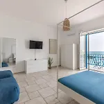 Apartment The Window On The Sea