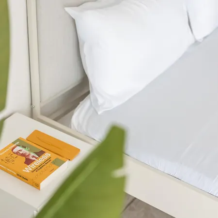 The Window On The Sea * باري