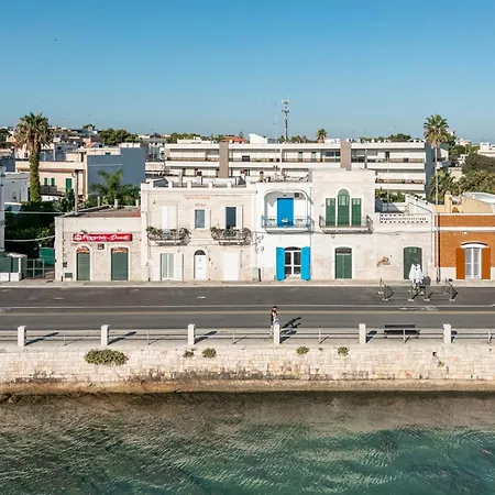 Апартаменты The Window On The Sea Бари