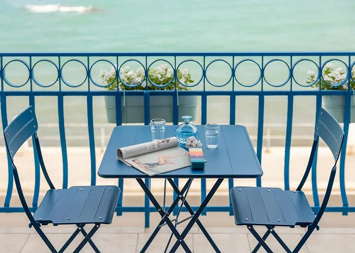 The Window On The Sea * Бари