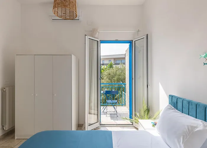 Апартаменты The Window On The Sea *