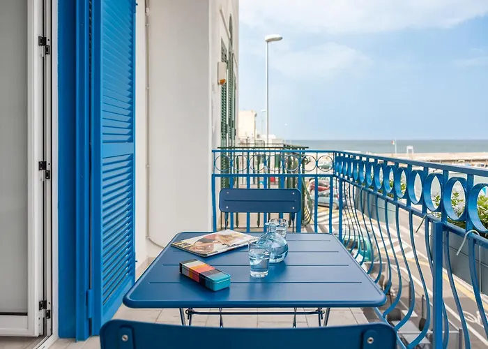 Апартаменты The Window On The Sea Бари