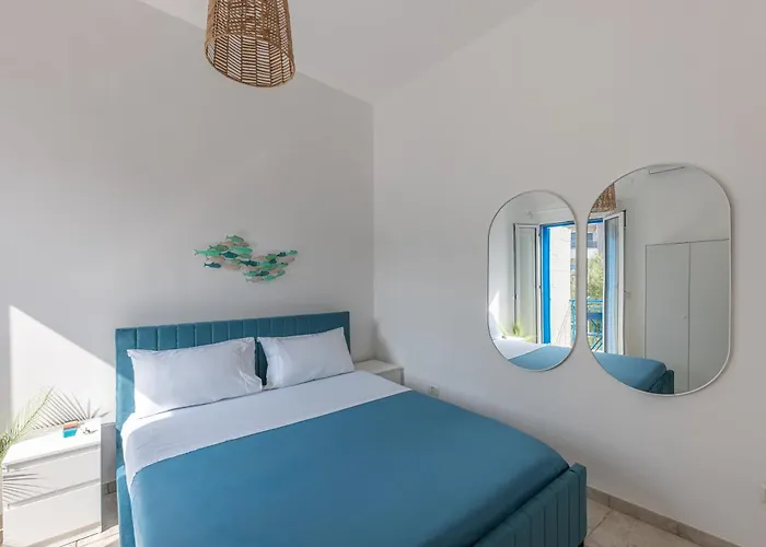 The Window On The Sea Бари